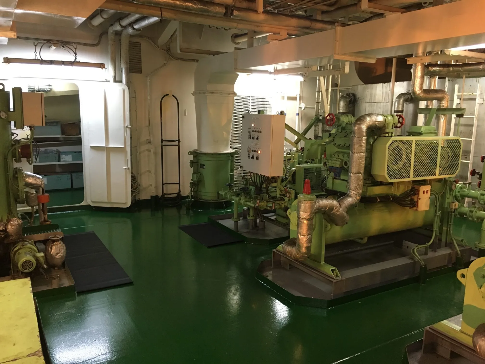 Marine refrigeration unit / Gemi soğutma ünitesi