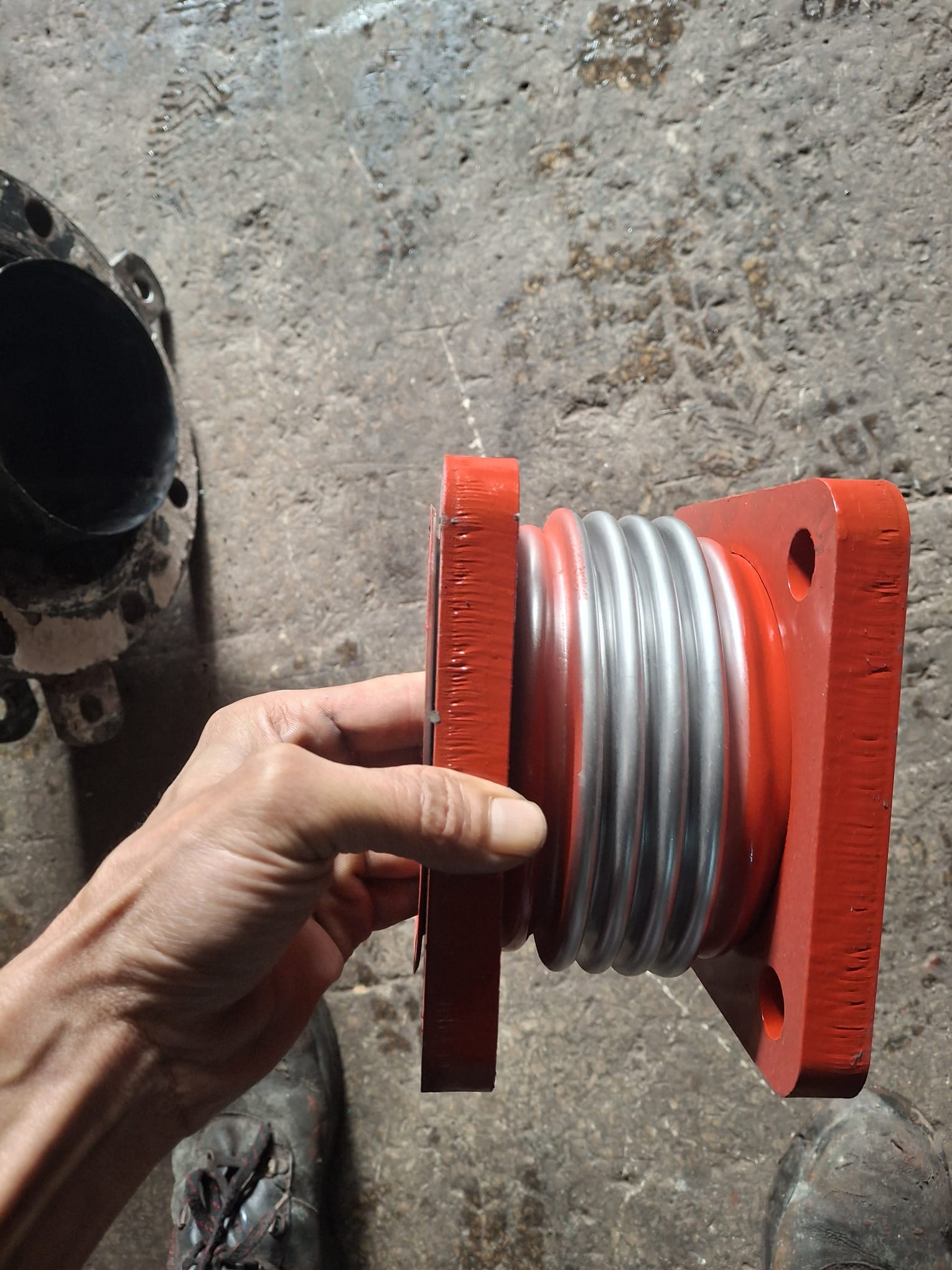 Expansion joint / Kompansatör