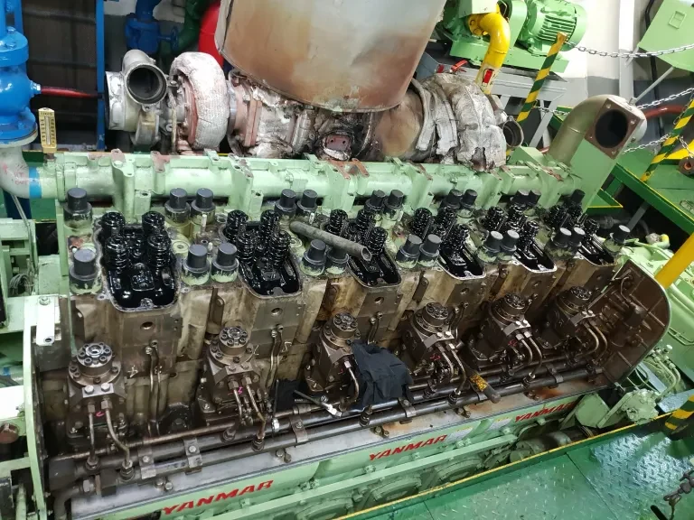 Main engine components